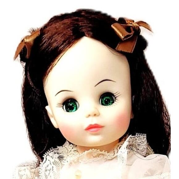 In All Her Beauty, Scarlett O'Hara~ Gone With Wind Doll in Excellent Condition - Picture 3 of 6